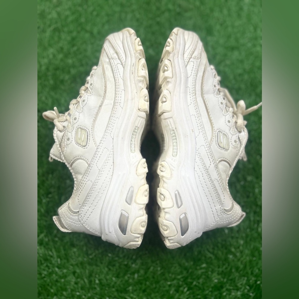 Skechers WOMEN'S
D'Lites - Fresh Start‎ Size 6.5